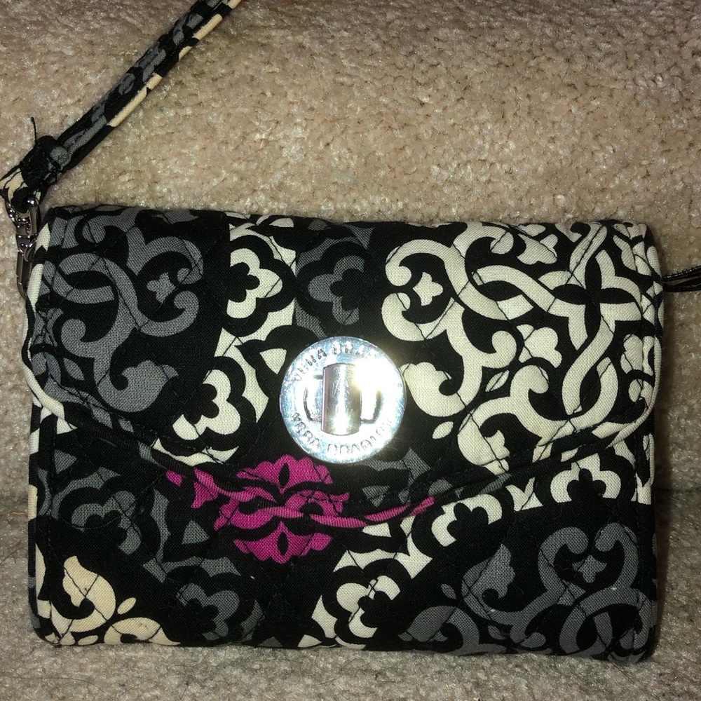 Vera Bradley Wristlet Canterbury Magenta